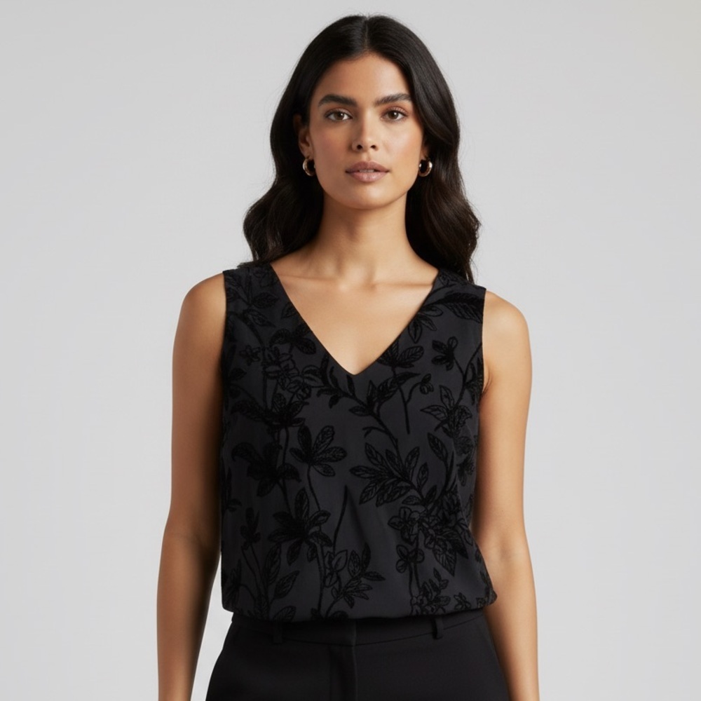 Aritzia Babaton Sz XS Murphy Black Floral Embroidered Sleeveless Blouse